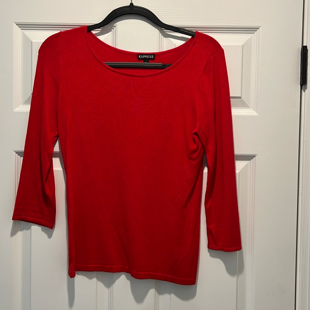 EUC Express Sweater 🚭